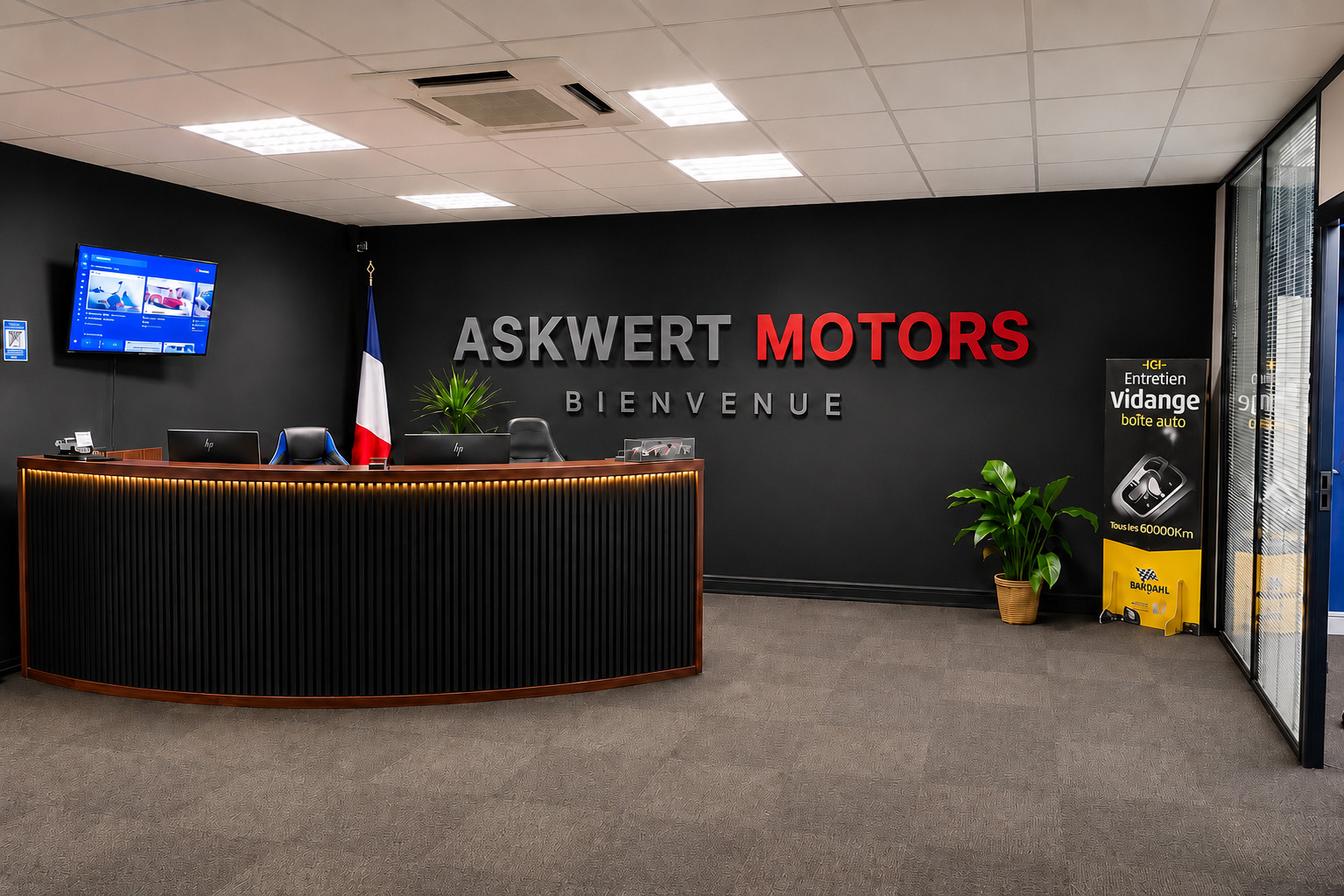 Espace d'accueil et comptoir de réception Askwert Motors